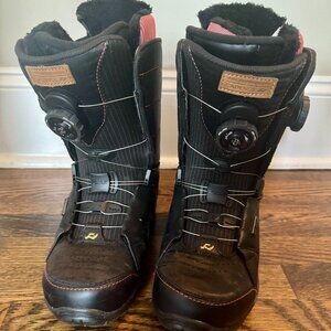 🏂LIKE NEW! RIDE Women's Snowboard Boots with Boa - Worn once! 💃